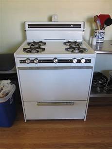 Stove With Oven